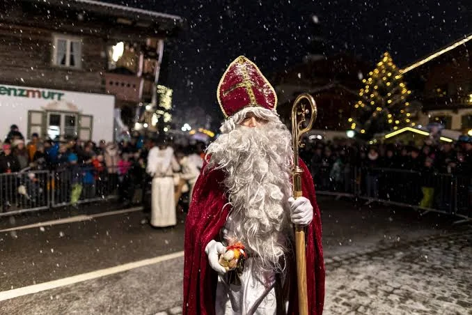 Saint-Nicolas arrive chez Broze : un moment magique pour les enfants !