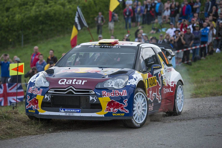 Thierry Neuville contraint à l’abandon au rallye du Japon : « Un truc a lâché pendant qu’on chauffait les pneus »