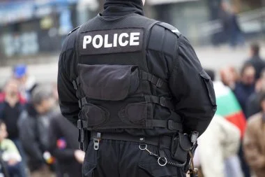 Tentative de meurtre à Schaerbeek : un homme fonce sur des policiers, déjà condamné en France