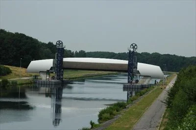 Important d&eacute;ploiement des secours au canal de Houdeng : un incident grave signal&eacute; pr&egrave;s de l&rsquo;&eacute;cluse
