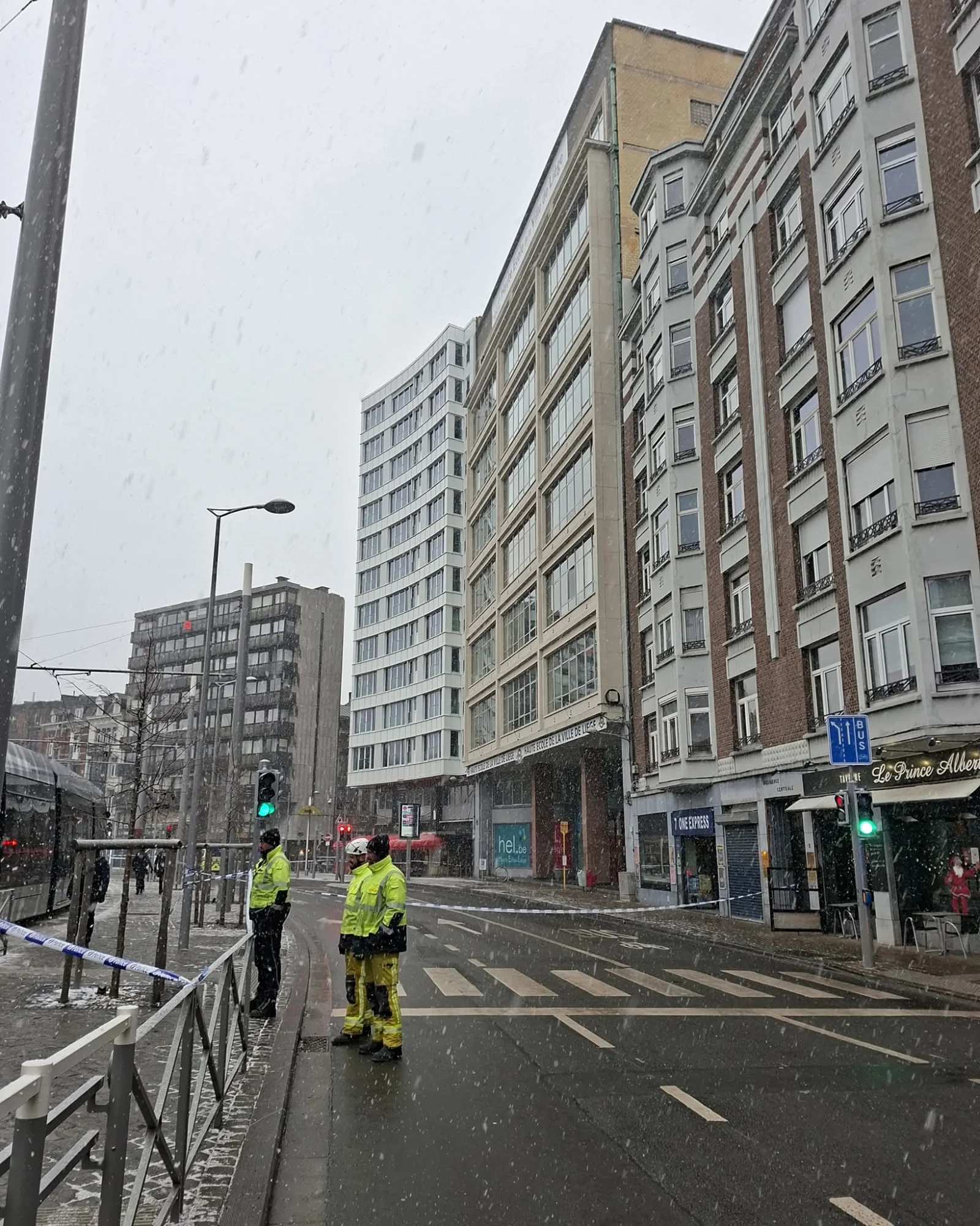 Alerte au boulevard d’Avroy à Liège : un risque d’effondrement mobilise les secours
