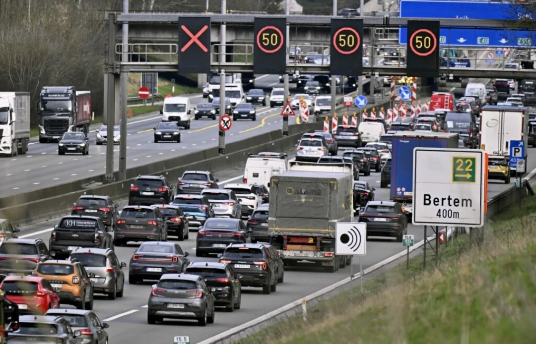 Vignette autoroutière en Belgique : un péage discret mais généralisé se profile à l’horizon 2027