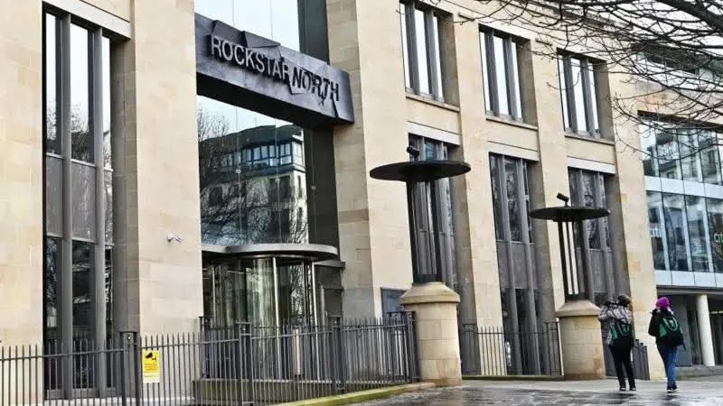 Explosion dans les locaux de Rockstar North à Édimbourg (Écosse) : aucun blessé, les causes toujours en cours d’analyse