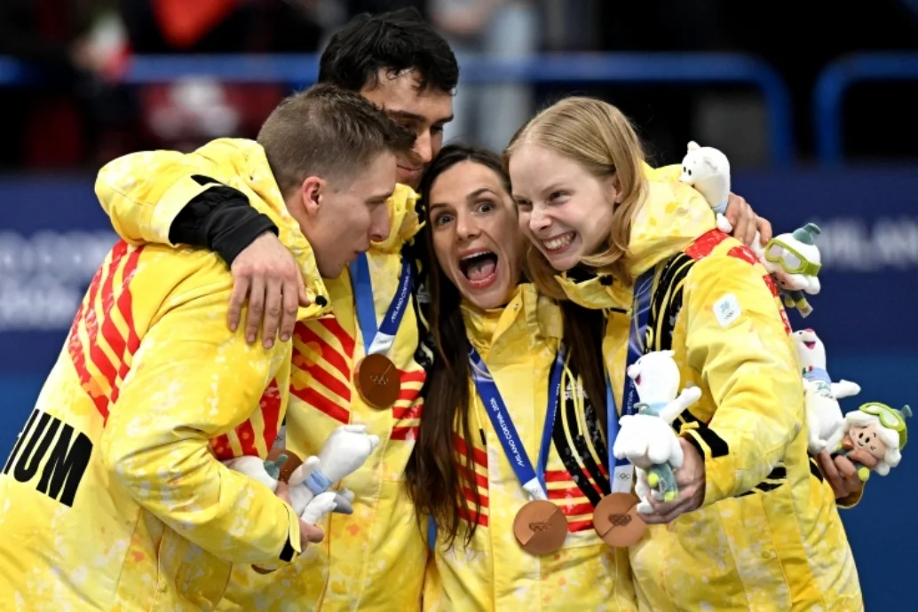 Première médaille belge à Milan‑Cortina : les Ice Bears décrochent le bronze en relais mixte