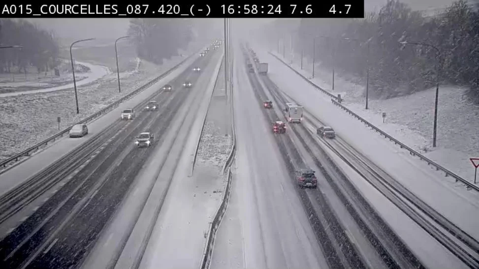 Neige et accidents en s&eacute;rie sur les autoroutes du Hainaut