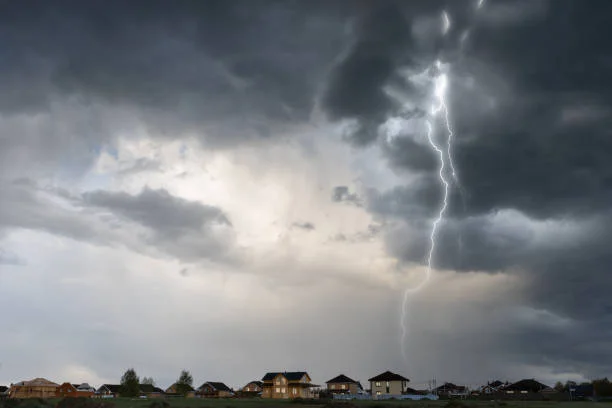 Orages ce samedi 2 mai : vigilance jaune, fortes pluies, grêle et rafales attendues