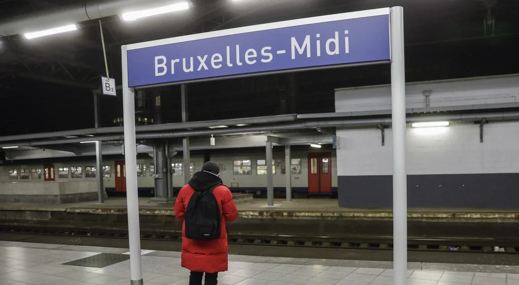 Trafic ferroviaire totalement interrompu à la gare de Bruxelles-Midi après une intervention policière
