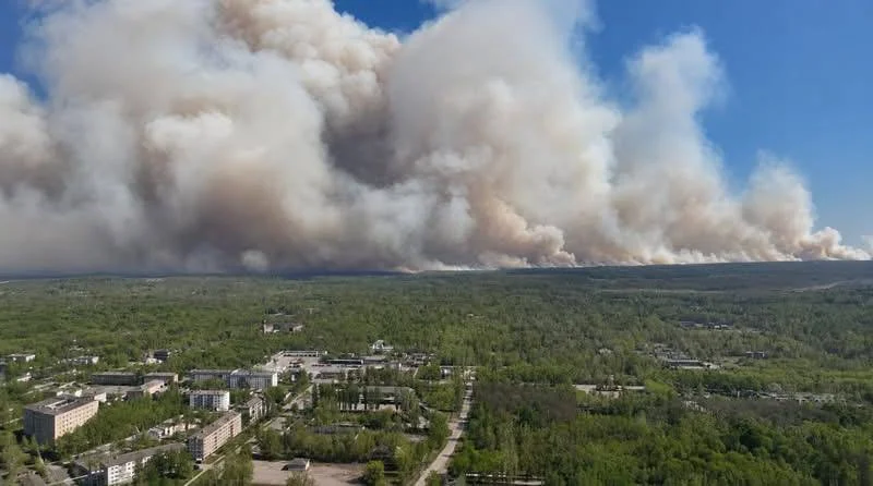Important incendie dans la zone de Tchernobyl en Ukraine : plus de 2 400 hectares déjà ravagés par les flammes
