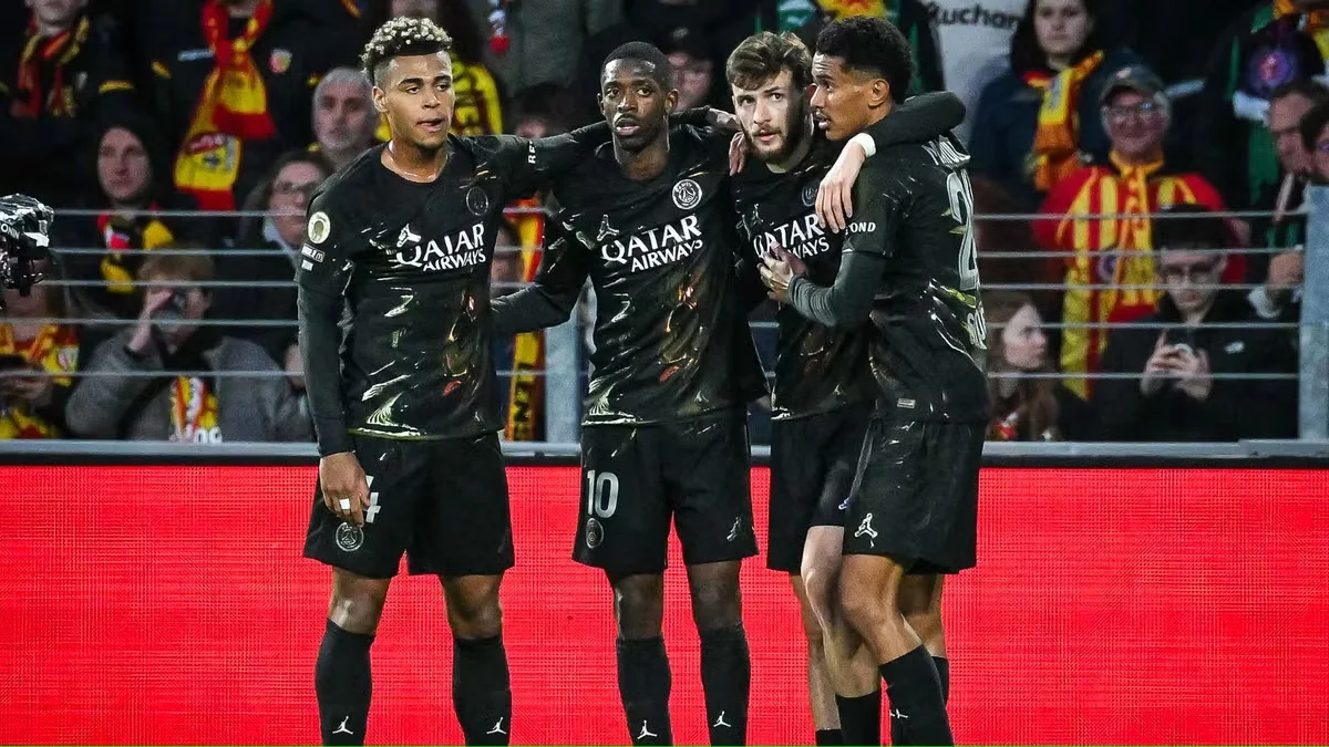 Ligue 1 : PSG solide, Strasbourg frappe fort