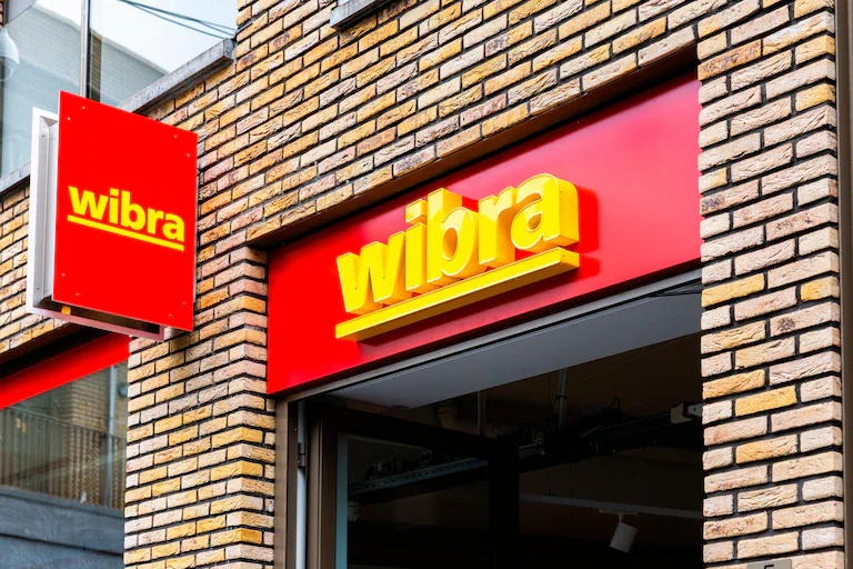Wibra s’installe dans les anciens Cora en Wallonie