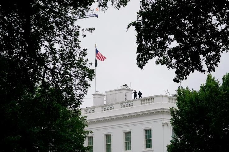 (PHOTOS) Tirs près de la Maison-Blanche : un homme abattu, un blessé, sécurité maximale à Washington